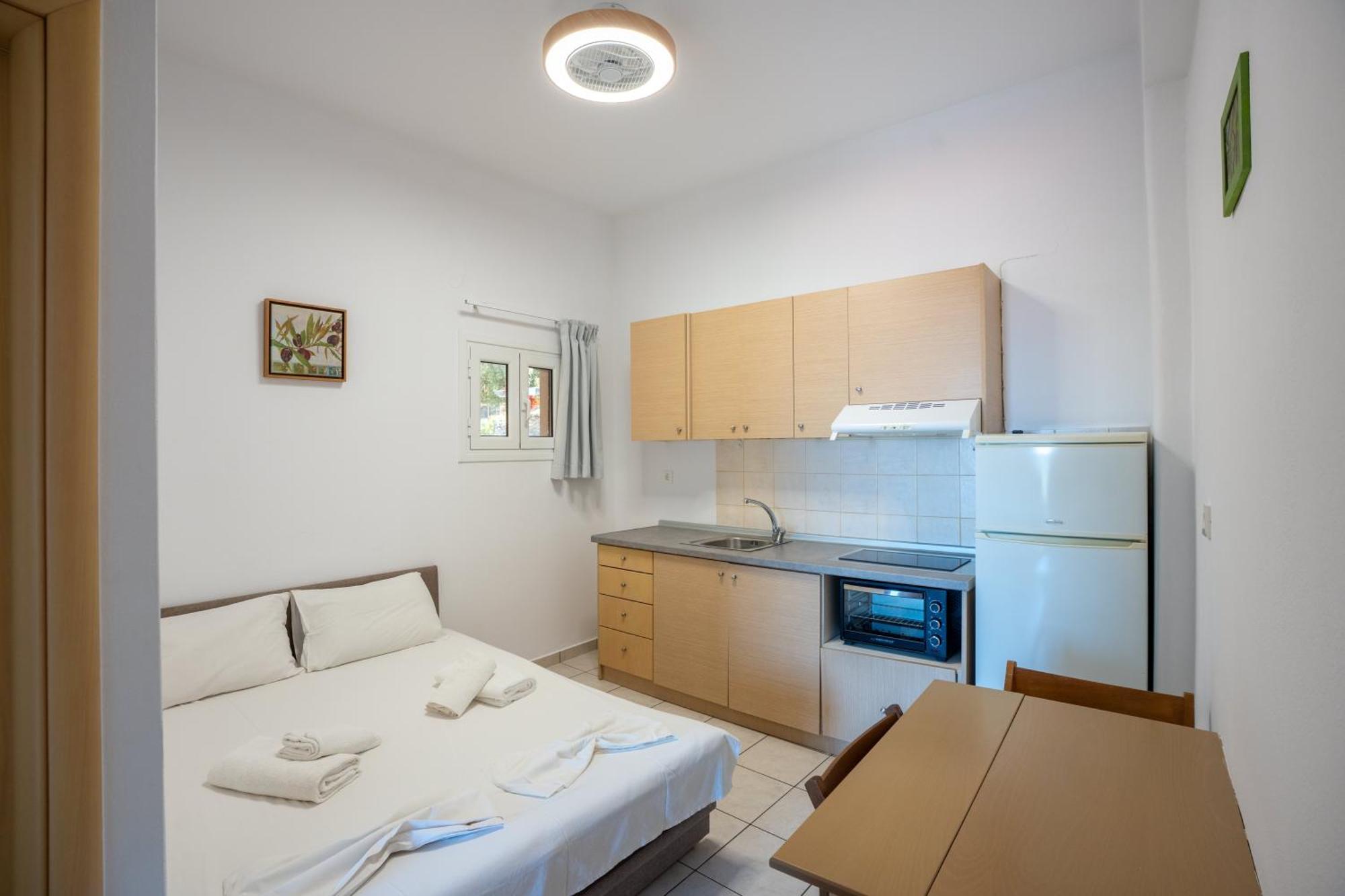 Elaia Modern Apartments Agia Kyriaki  Exterior photo